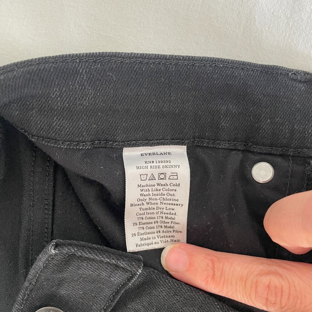 Everlane The Authentic Stretch High-Rise Skinny Jean | Black | Size 27 - Picture 7 of 7
